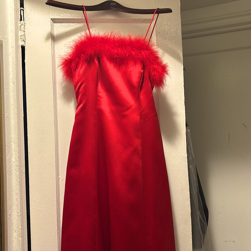 Jump Vibrant Red Evening Gown